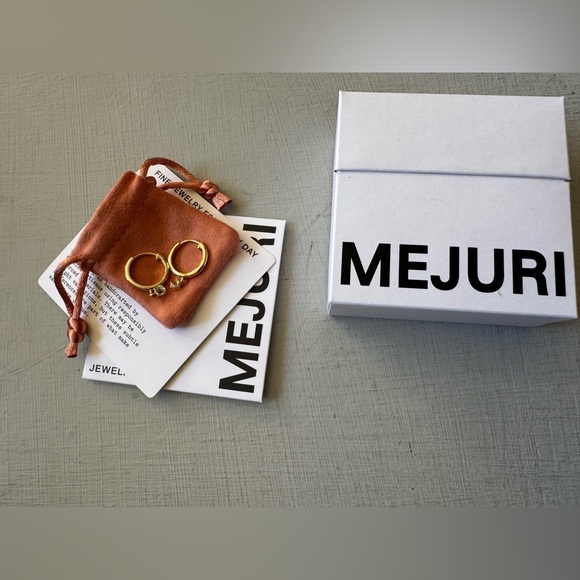 NWT MEJURI Round Lab Grown Sapphire Hoops - Picture 7 of 9